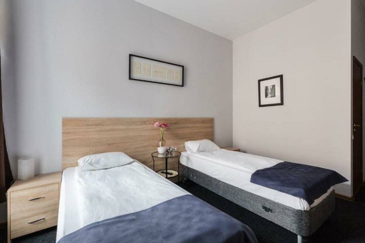 Фото Мини-отеля Номера на Гончарной Санкт-Петербург 37